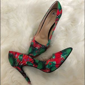 C Label Red Floral Heel